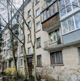 Продажа 2-комн квартиры на вторичном рынке Штурманская улица,  д. 22 к2