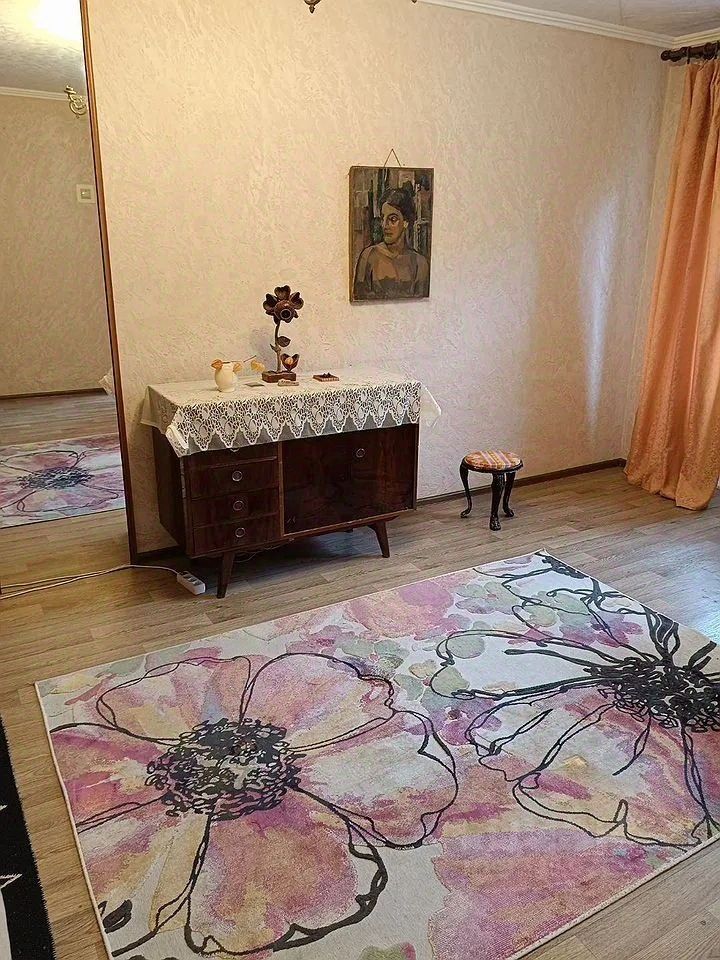 Аренда 1-комн квартиры на вторичном рынке Химки, улица Энгельса,  д. 1