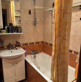 Продажа 1-комн квартиры на вторичном рынке Широкая улица,  д. 3 к4