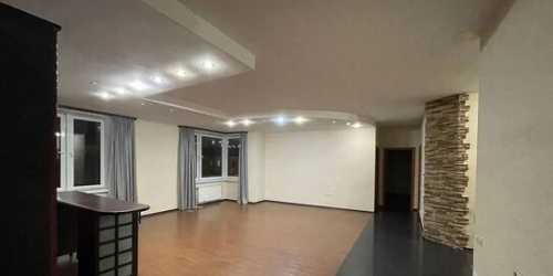 5-комн квартира улица Маршала Бирюзова,  д. 31