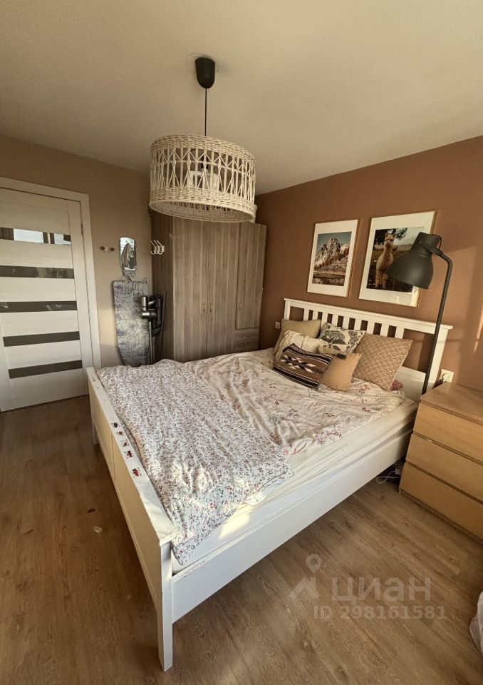 Продажа 2-комн квартиры на вторичном рынке проспект Ветеранов, 23