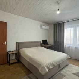 Продажа 3-комн квартиры на вторичном рынке Рождественская улица,  д. 31