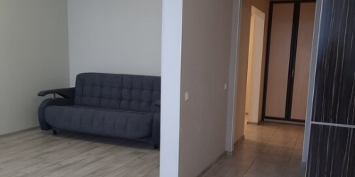 2-комн квартира Композиторов ул,  д. 18