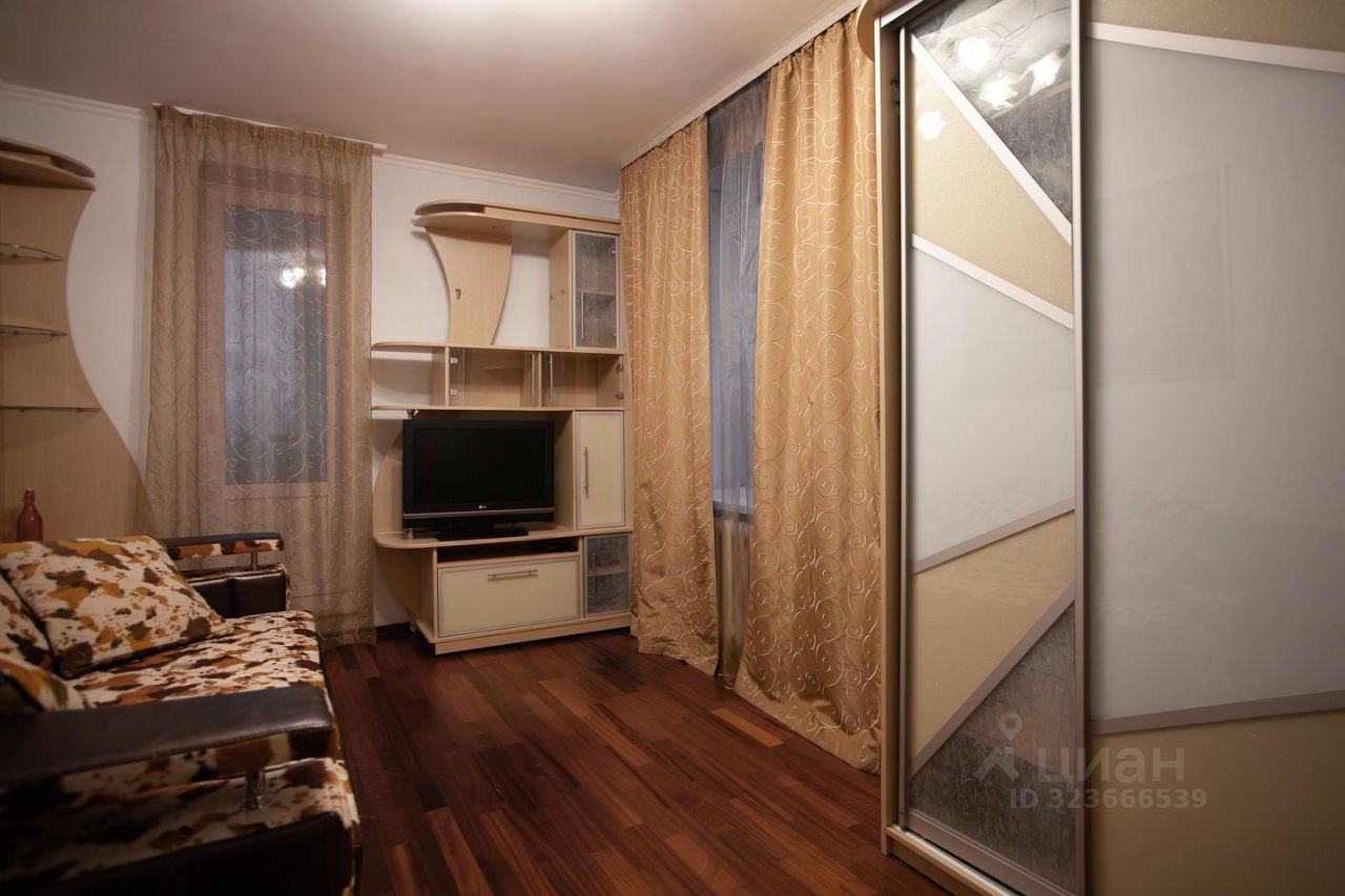 Продажа 3-комн квартиры на вторичном рынке Краснопутиловская улица, 66к2