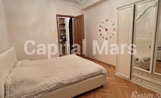 Аренда 4-комн квартиры на вторичном рынке улица Крымский Вал,  д. 4