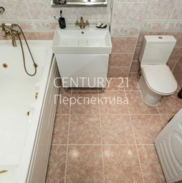 Продажа 3-комн квартиры на вторичном рынке Красноказарменная улица,  д. 9