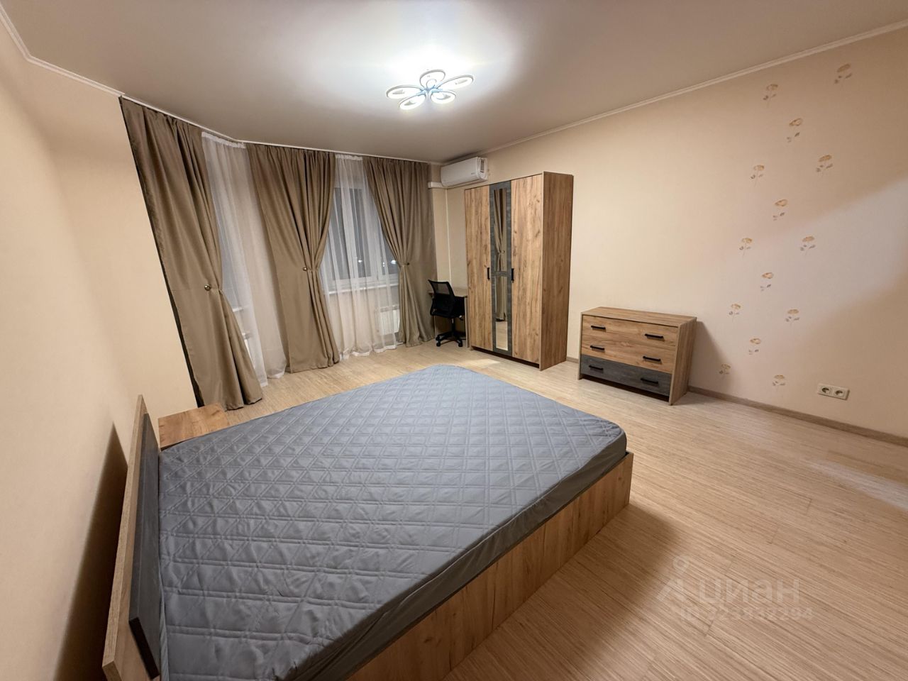 Аренда 1-комн квартиры на вторичном рынке Симферопольский бульвар, 24к4