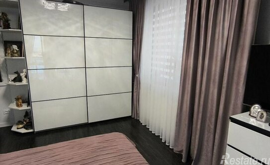 Продажа 2-комн квартиры на вторичном рынке Бугры п, Шекспира ул,  д. 5