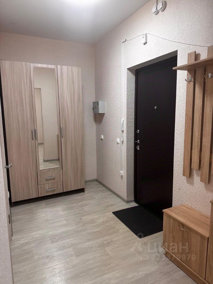 Аренда 1-комн квартиры на вторичном рынке Нижне-Каменская улица, 26