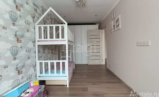 Продажа 3-комн квартиры на вторичном рынке Жуковский г, Клубная ул,  д. 8