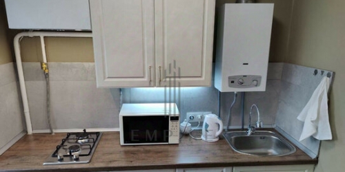 3-комн квартира улица Лескова,  д. 30