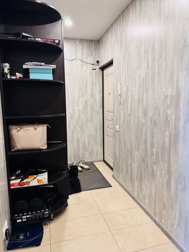 Продажа 1-комн квартиры на вторичном рынке Ленинский проспект, 92К3