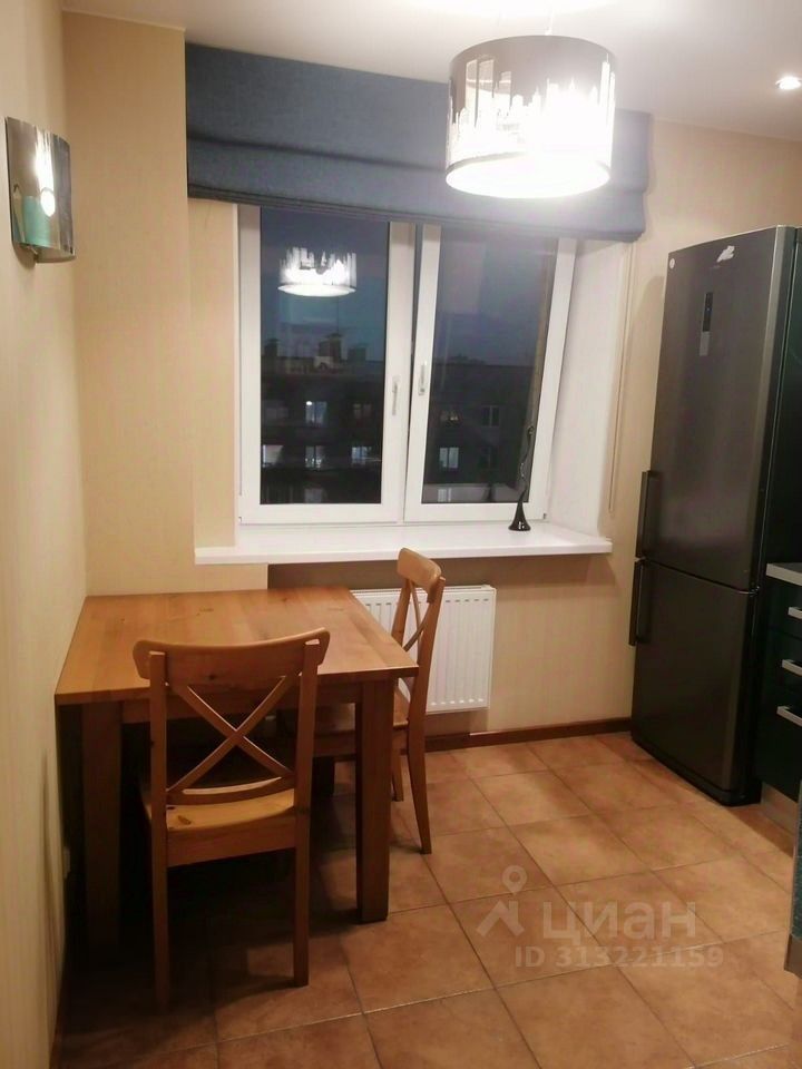 Продажа 2-комн квартиры на вторичном рынке улица Турку, 11к2