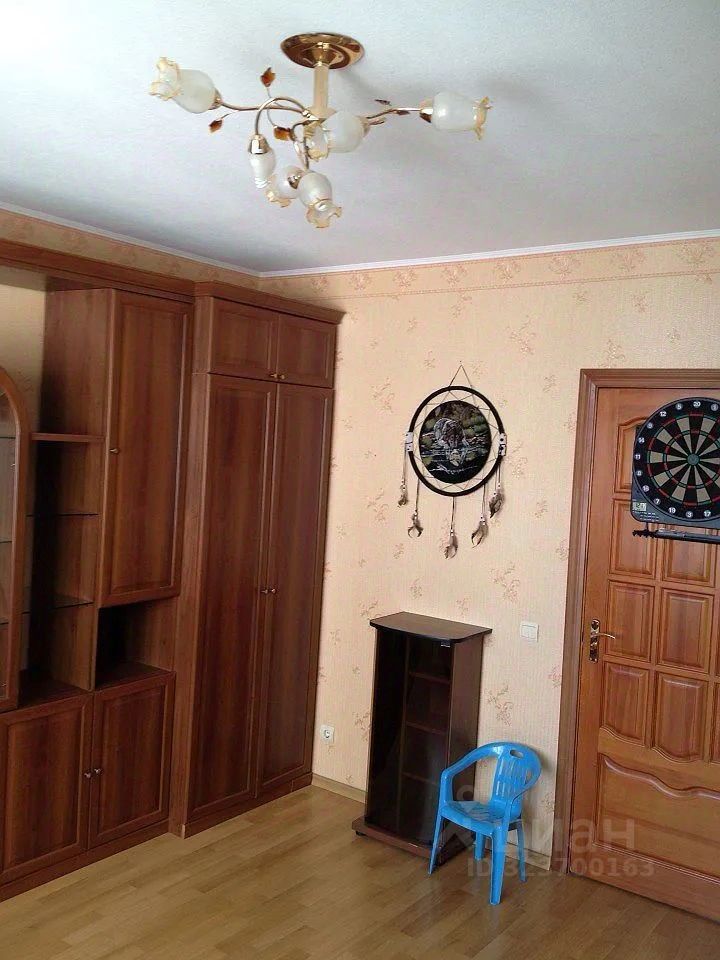 Аренда 3-комн квартиры на вторичном рынке улица Верхние Поля, 18