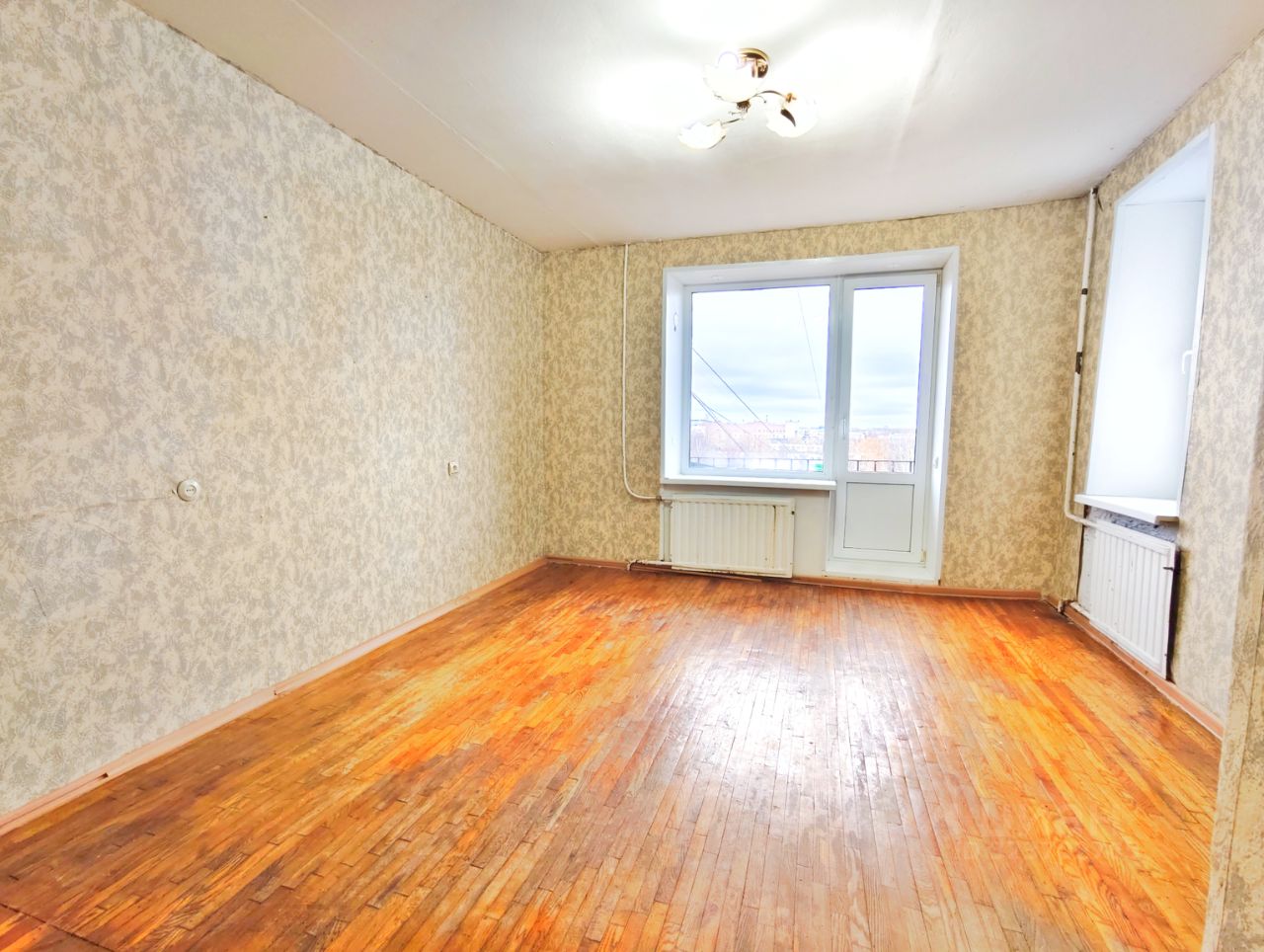 Продажа 2-комн квартиры на вторичном рынке Колпино, Пролетарская улица, 15