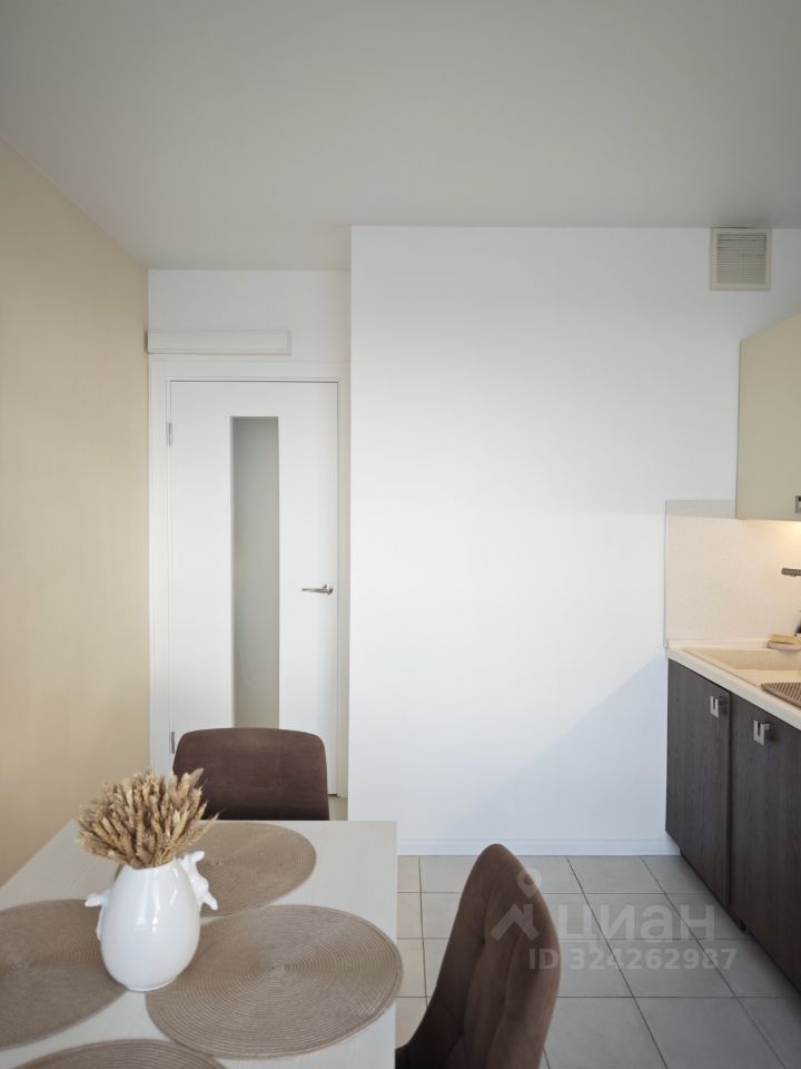 Продажа 1-комн квартиры на вторичном рынке Красногорск, улица Видная, 1