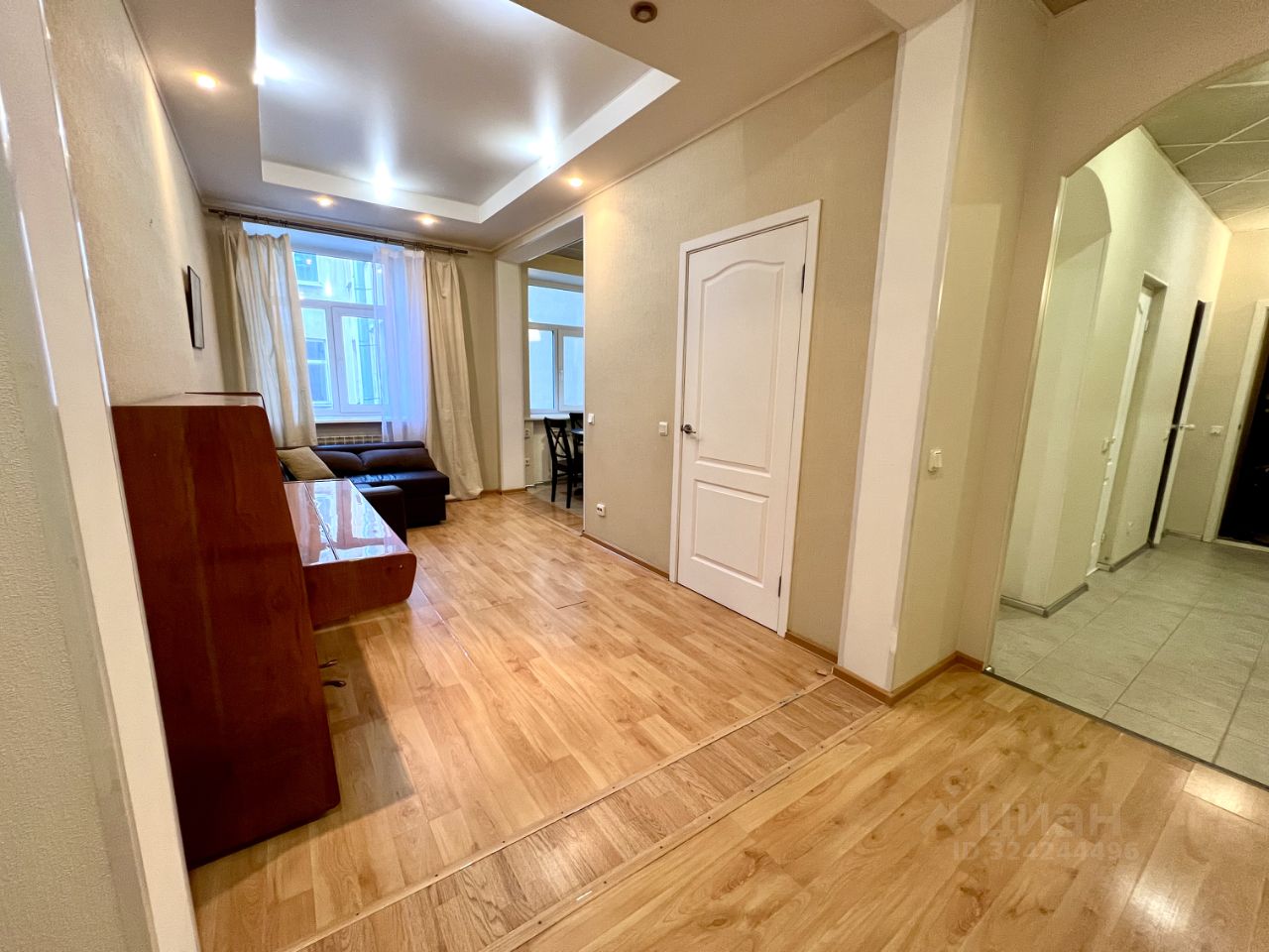 Аренда 3-комн квартиры на вторичном рынке Шпалерная улица, 11