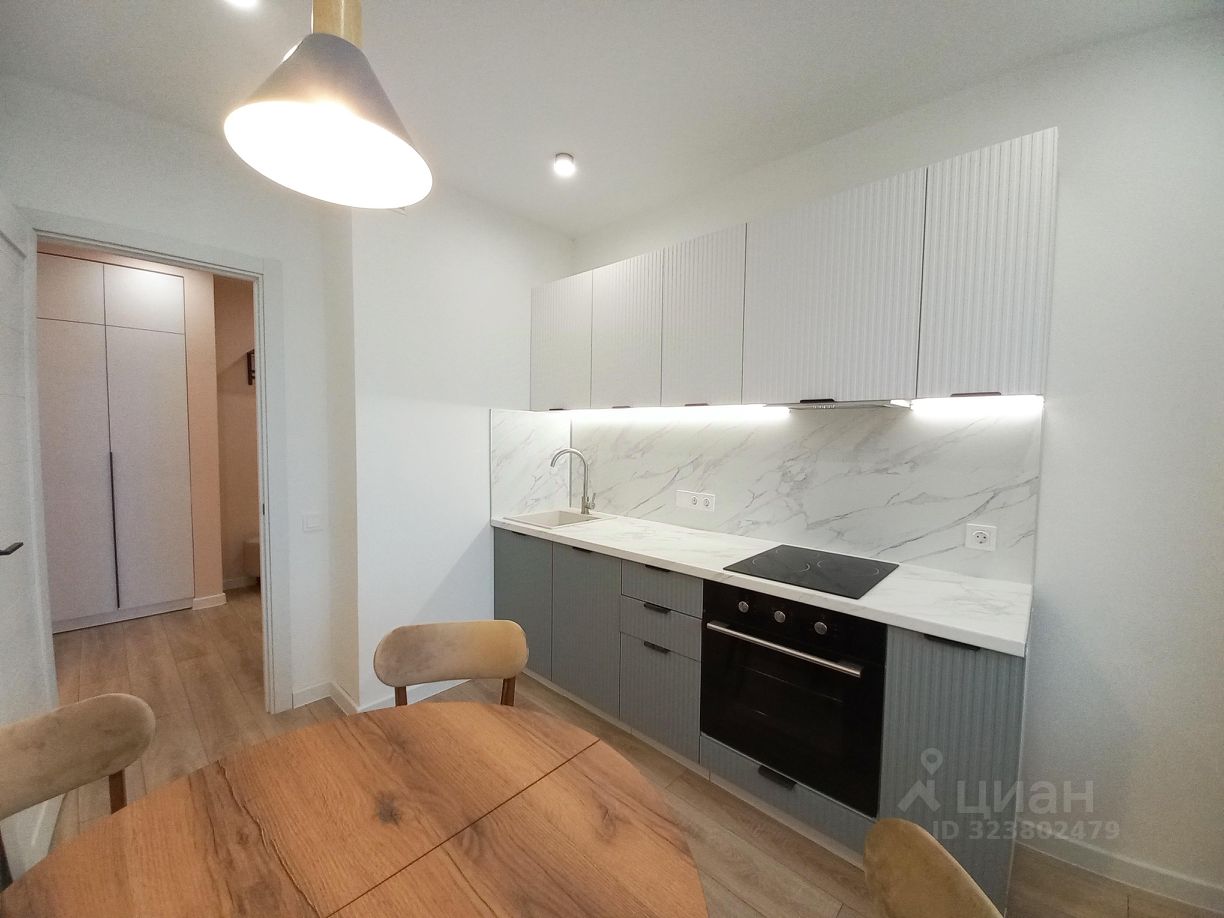 Продажа 2-комн квартиры на вторичном рынке проспект Сизова, 34/18