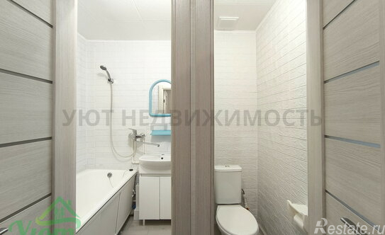 Продажа 1-комн квартиры на вторичном рынке Красная горка, Комсомольская улица,  д. 4