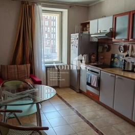 Продажа 1-комн квартиры на вторичном рынке ул Манчестерская,  д. 10,  к. 2