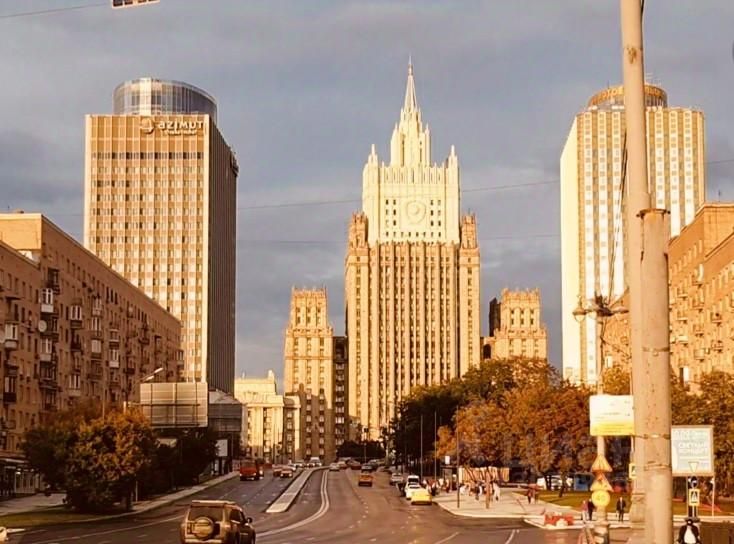 Продажа 2-комн квартиры на вторичном рынке Смоленская улица, 10