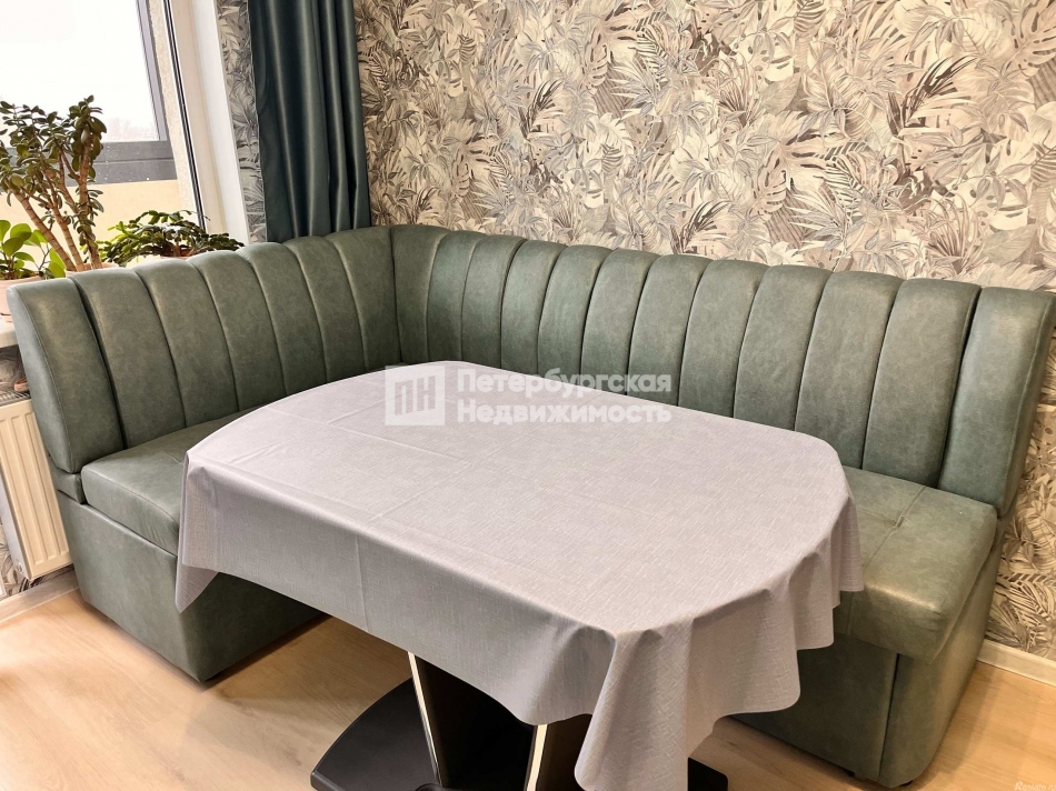 Аренда 2-комн квартиры на вторичном рынке Европейский пр-кт, д 22