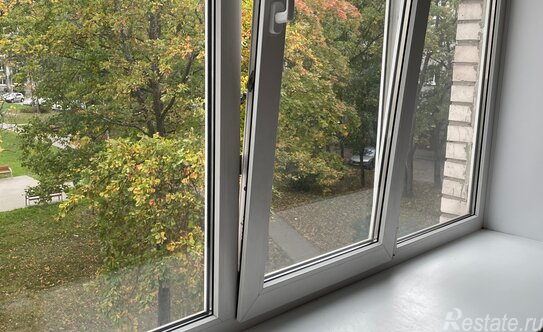 Продажа 2-комн квартиры на вторичном рынке Петергоф г, Блан-Менильская ул,  д. 9