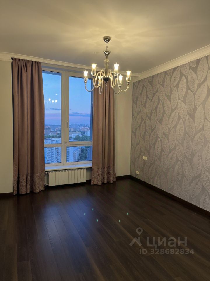 Продажа 3-комн квартиры на вторичном рынке Русаковская улица, 31