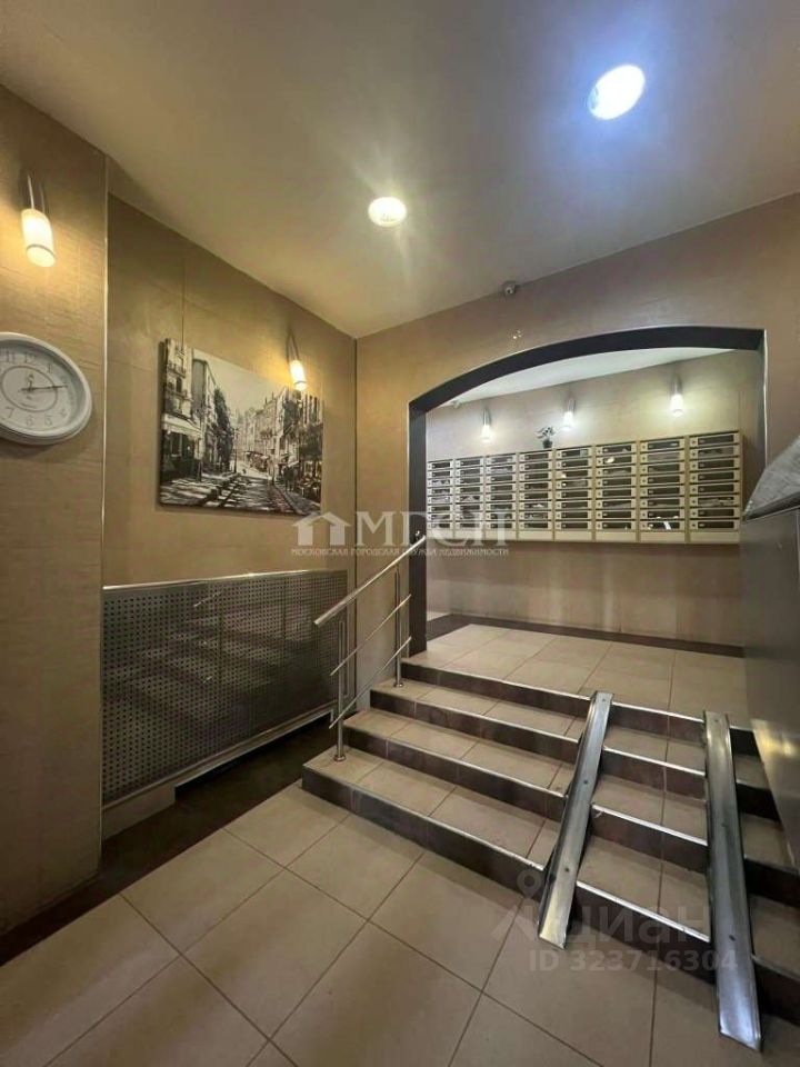 Продажа 2-комн квартиры на вторичном рынке Рождественская улица, 32