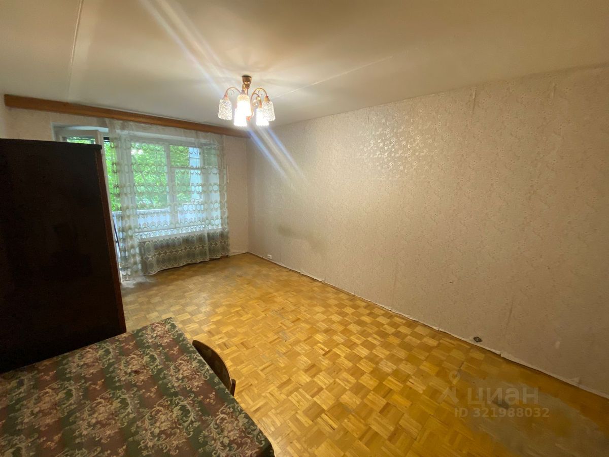 Продажа 2-комн квартиры на вторичном рынке улица Нижняя Масловка, 8