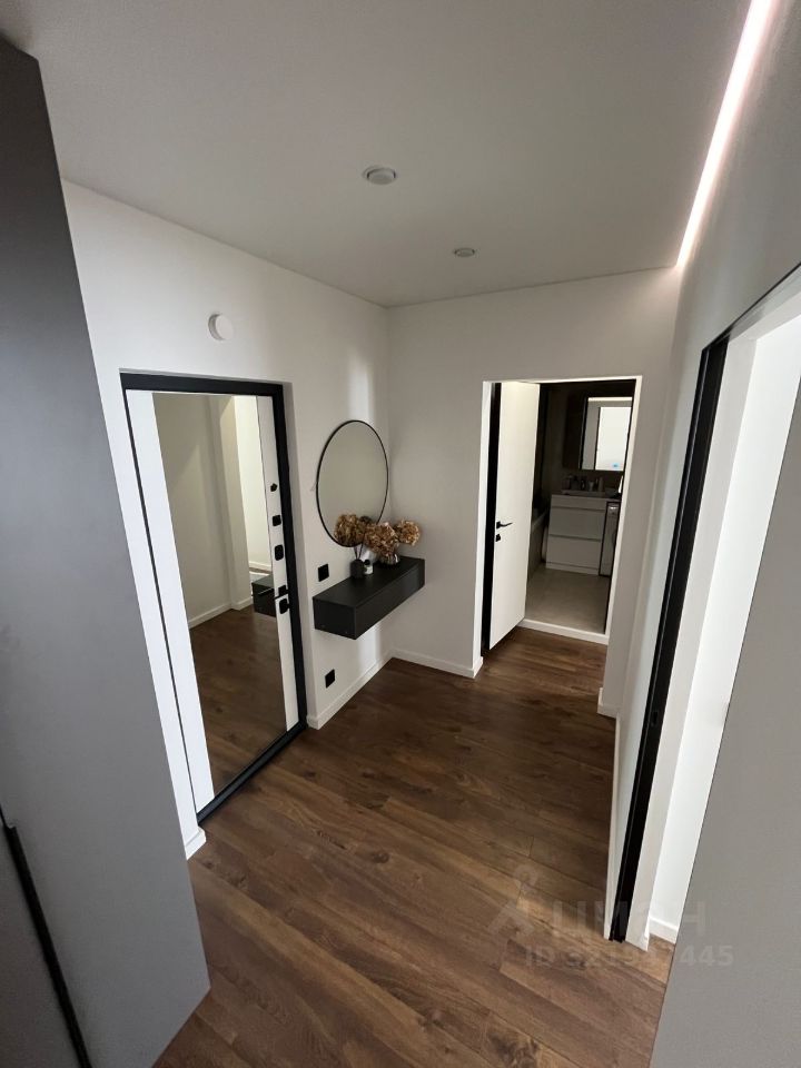 Продажа 2-комн квартиры на вторичном рынке улица Авиаконструктора Миля, 8к1