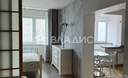 Продажа 2-комн квартиры на вторичном рынке Железнодорожный, проспект Героев,  д. 9