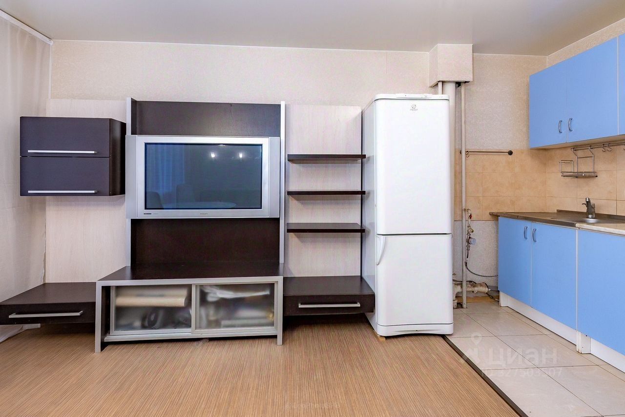 Продажа 2-комн квартиры на вторичном рынке улица Академика Константинова, 8к2