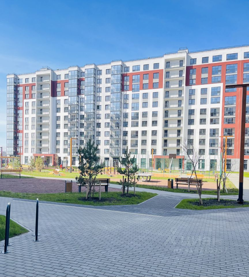 Продажа 1-комн квартиры на вторичном рынке пос. Янино-1, бульвар Цветной, 9к2