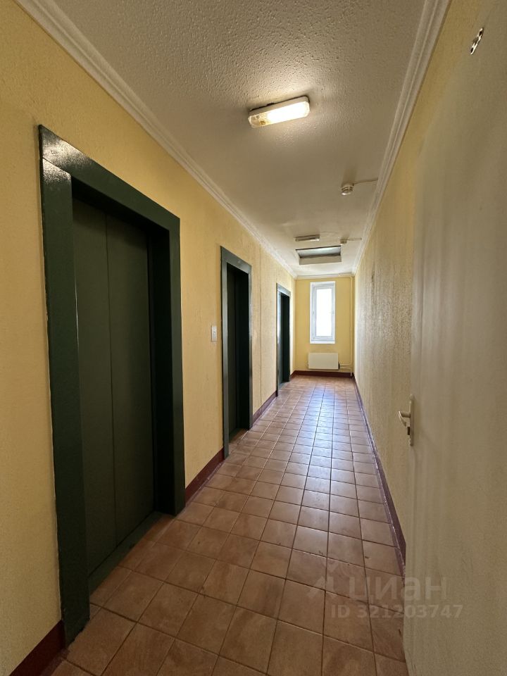 Продажа 1-комн квартиры на вторичном рынке Беловежская улица, 83