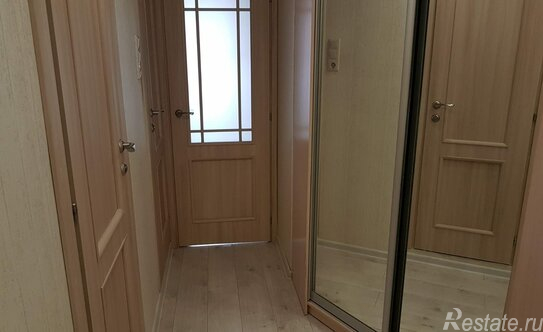 Продажа 1-комн квартиры на вторичном рынке Яхтенная улица,  д. 31