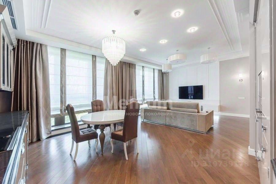 Продажа 3-комн квартиры на вторичном рынке 2-я Черногрязская улица, 6к2