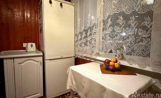 Продажа 2-комн квартиры на вторичном рынке ул Пражская,  д. 15