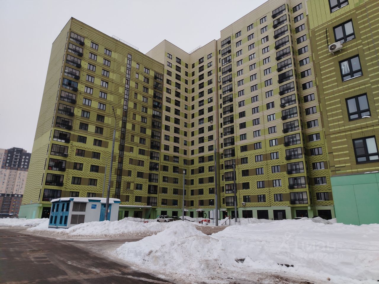 Продажа 4-комн квартиры на вторичном рынке улица Маресьева, 10к1