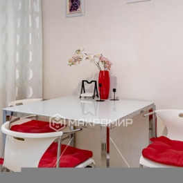 Продажа 3-комн квартиры на вторичном рынке Новоизмайловский пр-кт,  д. 42,  к. 2