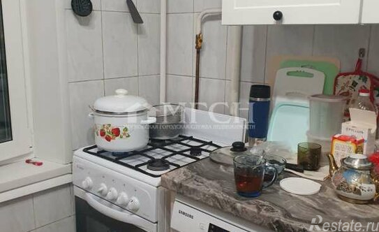 Продажа 3-комн квартиры на вторичном рынке аллея Жемчуговой,  д. 3 к1