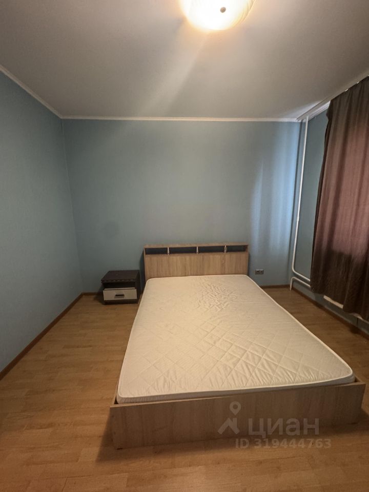 Аренда 2-комн квартиры на вторичном рынке улица Верхние Поля, 14К1