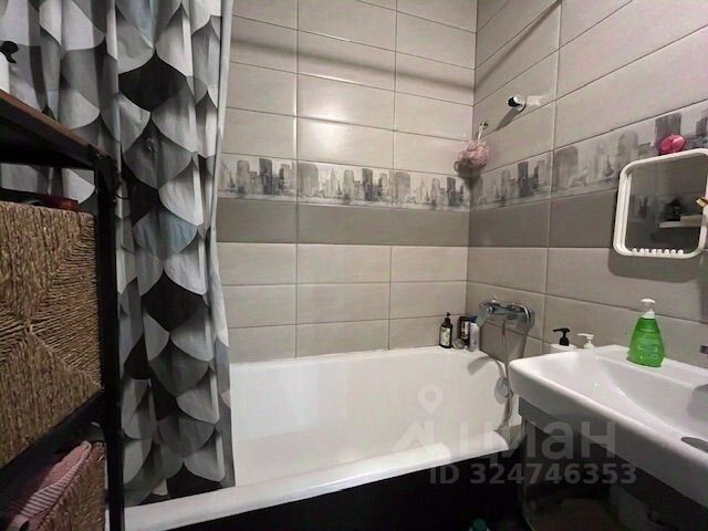 Продажа 1-комн квартиры на вторичном рынке улица Типанова, 27/39