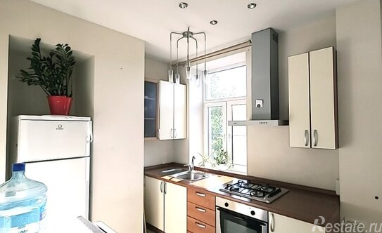 Аренда 2-комн квартиры на вторичном рынке Кисловский Ср. пер,  д. 7/10