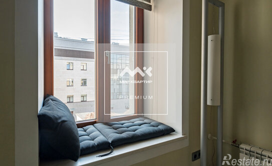 Продажа 3-комн квартиры на вторичном рынке Аптекарский пр-кт,  д. 10 литБ