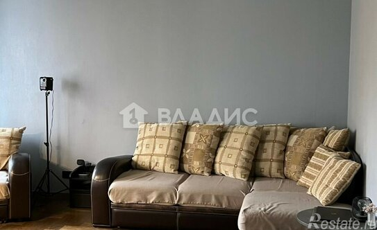 Продажа 3-комн квартиры на вторичном рынке Кораблестроителей ул,  д. 29,  к. 1