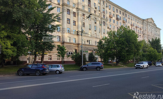 Продажа 2-комн квартиры на вторичном рынке улица Трофимова