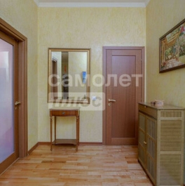 Продажа 2-комн квартиры на вторичном рынке Ленинский пр-кт,  д. 126