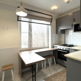 Аренда 3-комн квартиры на вторичном рынке Новолесная улица,  д. 6А