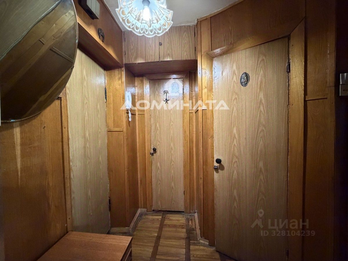 Продажа 2-комн квартиры на вторичном рынке Московский пр-кт,  д. 220